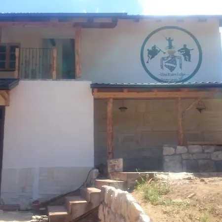 Guesthouse Una Riverlodge 4*
